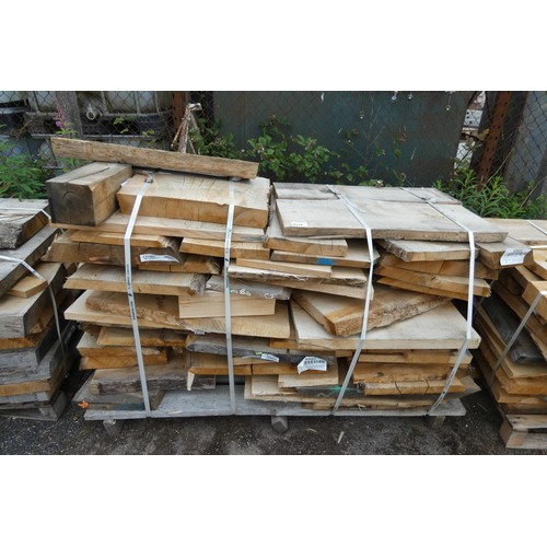 6224 - 1 pallet containing a qty of various hardwood slabs, mainly oak