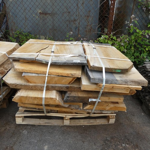 6226 - 1 pallet containing a qty of various hardwood slabs, mainly oak