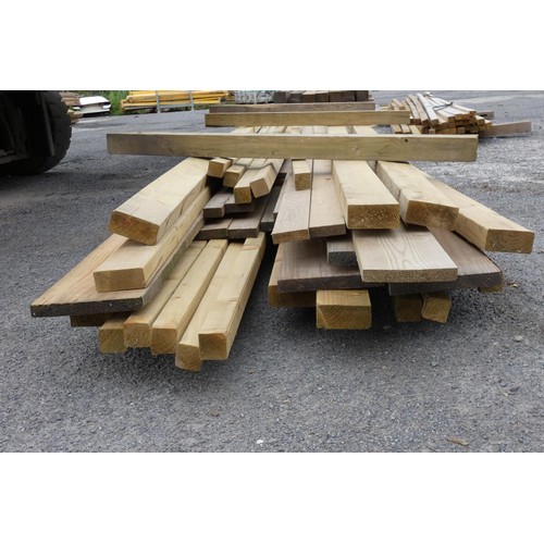 6248 - A qty of timber inc 20x2cm, 4x4cm, 7x2cm, lengths vary up to approx 480cm. (Bottom Stack)