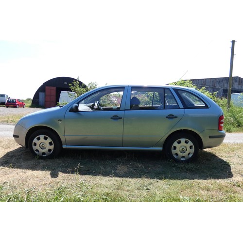 16 - Grey Skoda Fabia Classic 8V estate, Reg RA02 FSU, 1st Reg 15/06/2002, 5 speed manual Petrol 1397cc, ... 