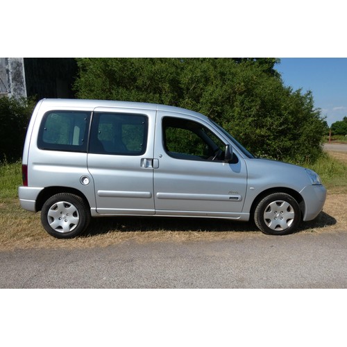 13 - Silver Citroen Berlingo Multispace DSL ES 1.9D Forte 5dr. Estate. Reg WG52 DHZ, 1st reg. 18/12/2002,... 