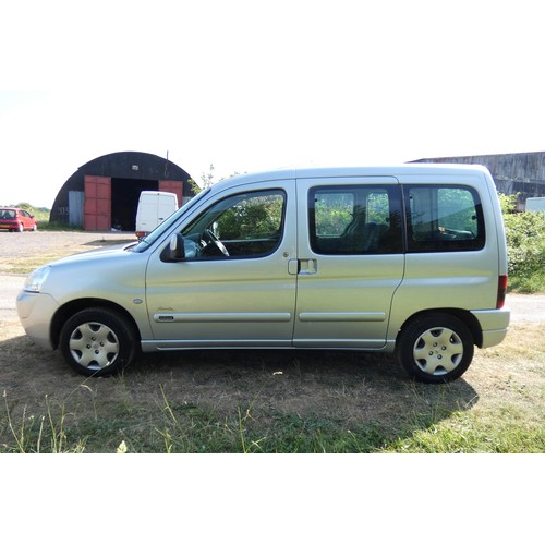 13 - Silver Citroen Berlingo Multispace DSL ES 1.9D Forte 5dr. Estate. Reg WG52 DHZ, 1st reg. 18/12/2002,... 