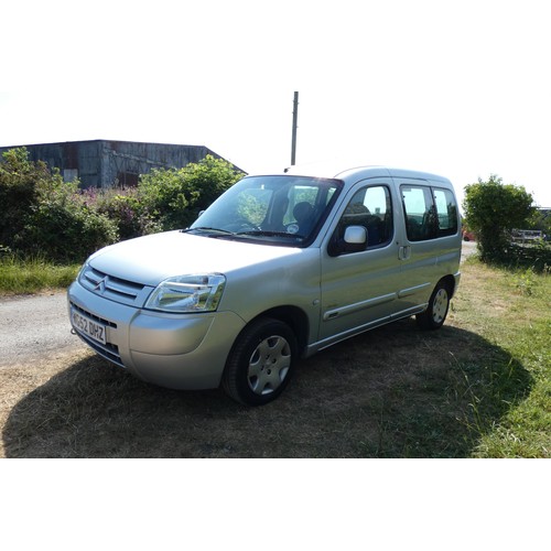 13 - Silver Citroen Berlingo Multispace DSL ES 1.9D Forte 5dr. Estate. Reg WG52 DHZ, 1st reg. 18/12/2002,... 