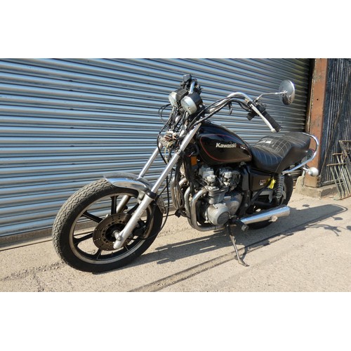 26 - Kawasaki 550 Ltd 1981 Import, speedo reads 15,877’’ Comes with Title docs. NOVA Ref: NOVA23E126098  ... 