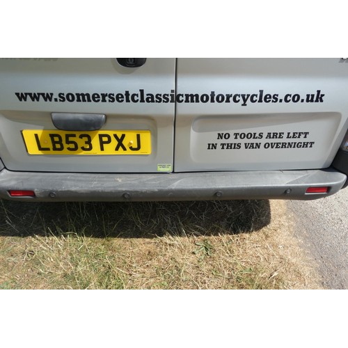 2 - Silver Nissan Primastar SE DCI 100 SWB panel van, Reg: LB53 PXJ, 1st reg 16/12/2003, 6 speed manual ... 