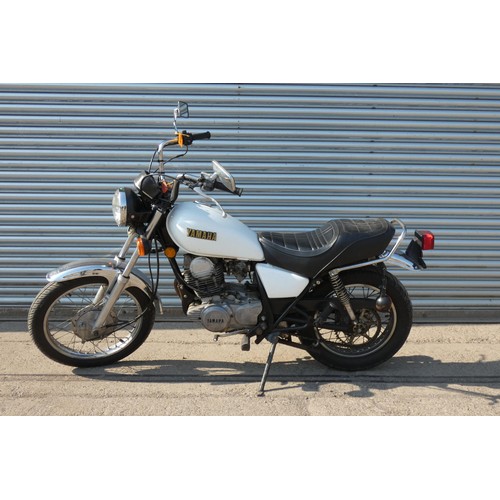 27 - Yamaha SR250 1980 Speedo reads 09,323’ comes with Title Docs & Nova Cert 23E158842  Runs, Insolvency... 