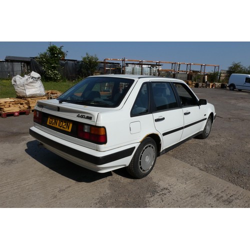 19 - White Volvo 440SE 4 dr Saloon, COLLECTOR'S REGISTRATION: GUN 102N.. 1st reg  01/05/1994, 5 speed man... 