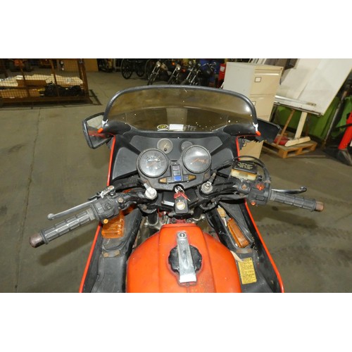 30 - Honda CB 900-F2 Motorcycle 900cc Red. 1982, Reg DKS 820X 1st reg 19/05/1982.. Mileage 46,715’ No Doc... 