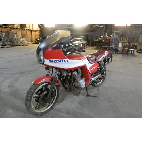 Honda deals 900 cc