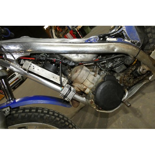 32 - Gasgas TXT 300cc trials bike, manufactured 2002