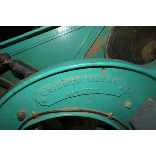 5350 - 1 x vintage band saw by Gardiner and Sons of Bristol 240v fitted with a 3820mm 6tpi blade