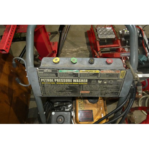 5867 - 1 x Hamble petrol engine pressure washer