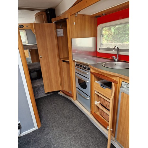 9 - Globestormer 5th Wheel Caravan 2006 and Nissan Navara Tekna DCI 188 double cab. Auto 2011. 
Reg: BK1... 