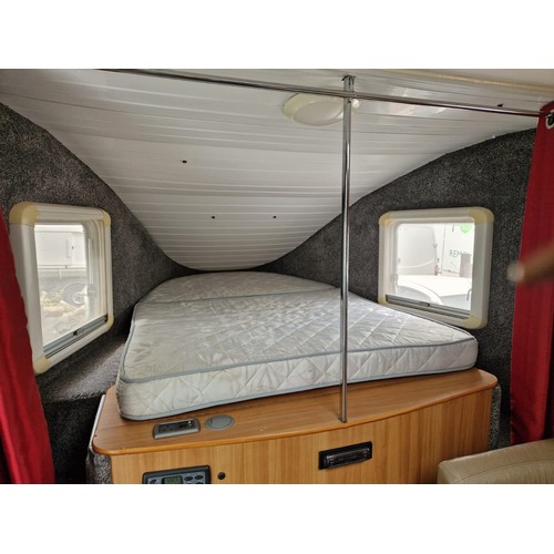 9 - Globestormer 5th Wheel Caravan 2006 and Nissan Navara Tekna DCI 188 double cab. Auto 2011. 
Reg: BK1... 