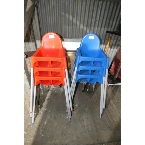 1079 - 6 x children's plastic high chairs 3 red 3 blue