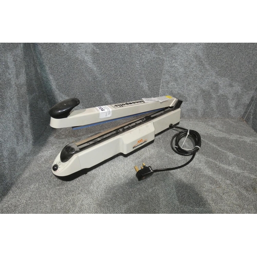 1104 - A commercial plastic bag sealer by Minneapolis - trade