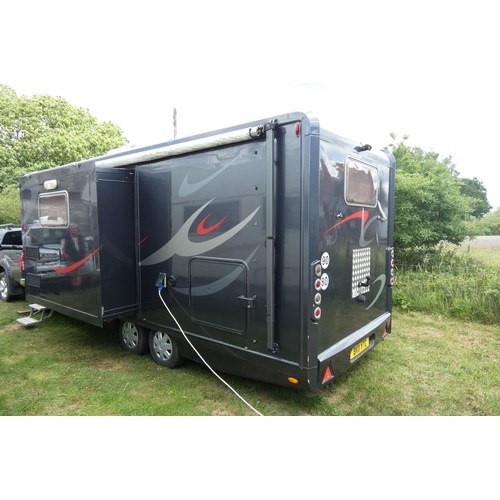 9 - Globestormer 5th Wheel Caravan 2006 and Nissan Navara Tekna DCI 188 double cab. Auto 2011. 
Reg: BK1... 