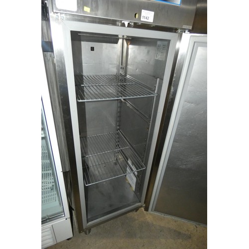 1142 - A commercial stainless steel single door fridge by Polaris type F-plus TN 70 - trade.
Tested Working