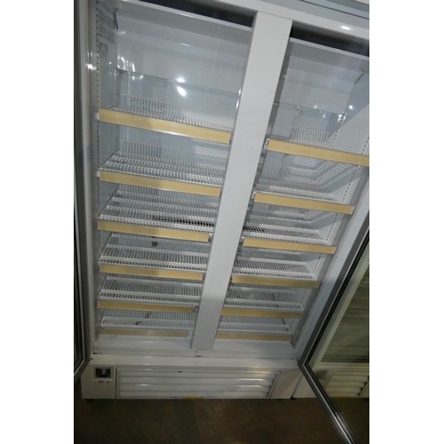 1147 - A commercial double door display fridge by Lowe type 06 - unit requires attention - trade