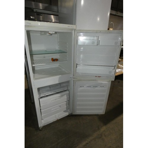 1159 - A 3/4 height fridge freezer by Proline type slimline - trade. Requires Attention