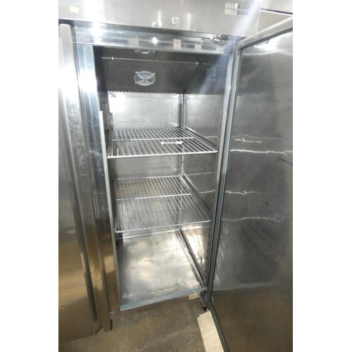 1177 - A commercial stainless steel double door fridge by Polar type G594 - trade. Tested Working