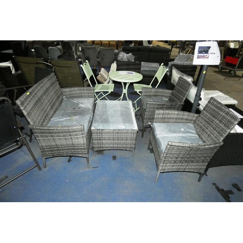 615 - A grey synthetic rattan four person (2+1+1) garden seating set with an 80 x 53cm coffee table