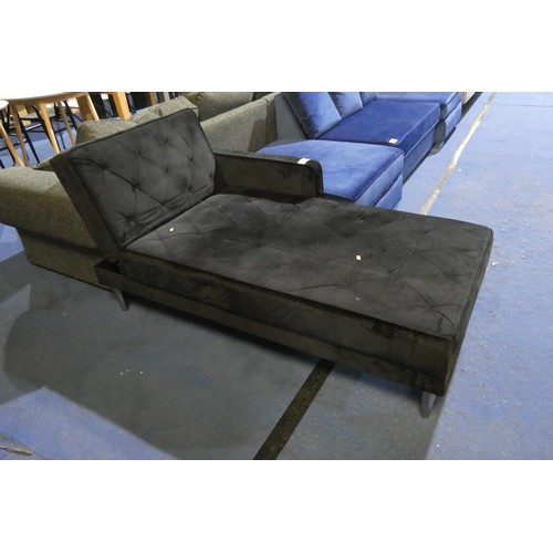 647 - 1 x black upholstered chaise longue