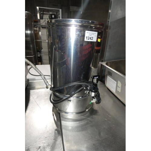 1242 - An unused commercial stainless steel water boiler by Lincat type LWB4 240v - trade