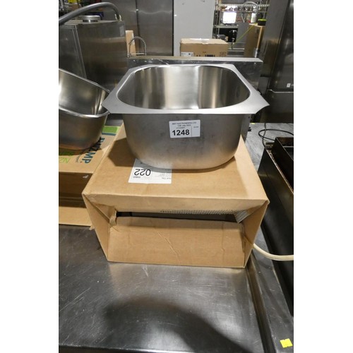 1248 - A commercial stainless steel sink bowl approx 38x30cm