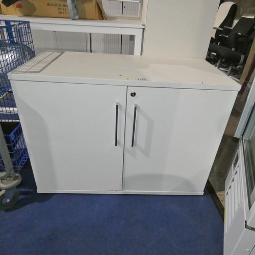 1322 - A white two door cabinet approx 100 x 50 x 73cm high no shelves