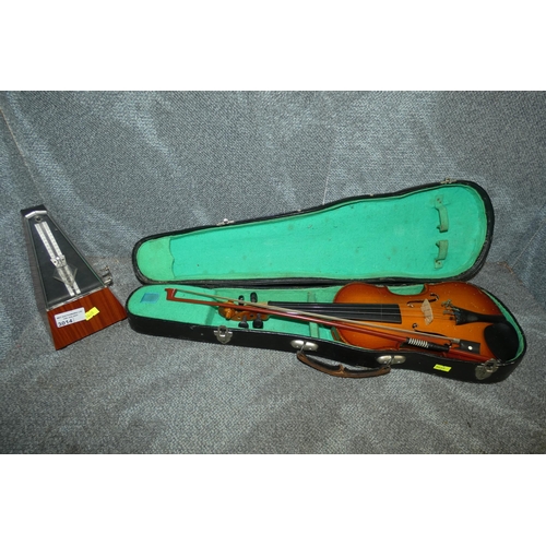 a-half-size-violin-with-bow-with-carrying-case-and-a-metronome-one-shelf