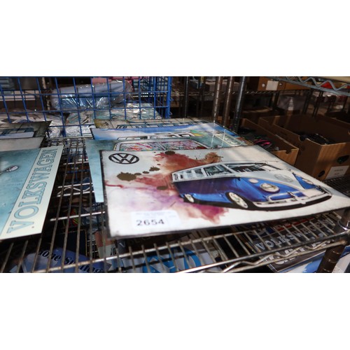 2654 - A large quantity of approx 40 various Volkswagen metal signs, please see pictures for more details