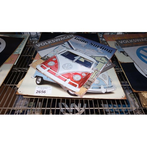 2656 - A large quantity of approx 40 various Volkswagen metal signs, please see pictures for more details