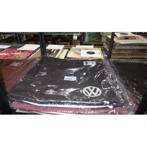 2706 - 12 mixed colour Volkswagen cushion covers approx 40x40cm