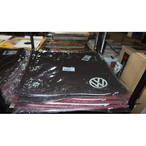 2707 - 12 mixed colour Volkswagen cushion covers approx 40x40cm