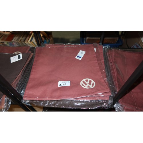 2710 - 12 mixed colour Volkswagen cushion covers approx 40x40cm