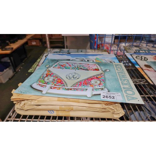 2652 - A large quantity of approx 40 various Volkswagen metal signs, please see pictures for more details