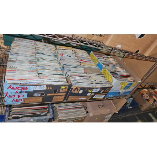 2700 - A quantity of various 45rpm records, contents of 1 shelf, please see pictures for more details