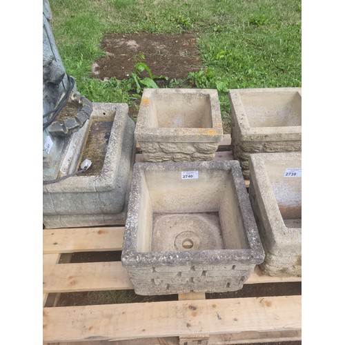 2740 - 2 x various square concrete planters