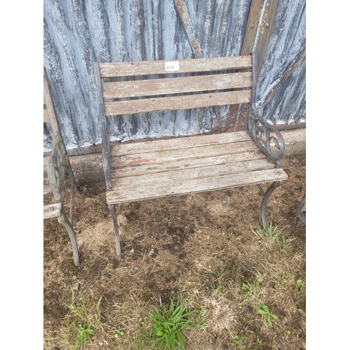 2745 - A 1 person garden bench