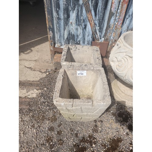 2750 - 2 x square concrete planters