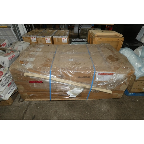 5051 - 1 pallet containing 15 x Shakespeare style SF3512/VRC 30-512MHx end-fed broadband vehicle antennas