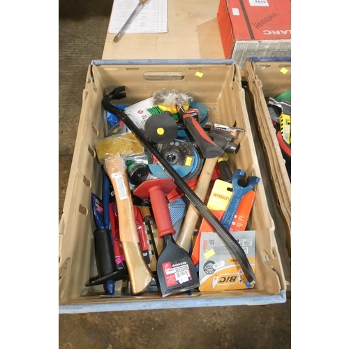 5083 - A quantity of various tools. Not practical to list in detail so please view or see photographs and p... 