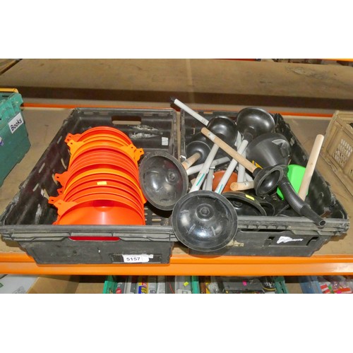 5157 - A quantity of various plungers and funnels. Please note that the two plastic crates are not included