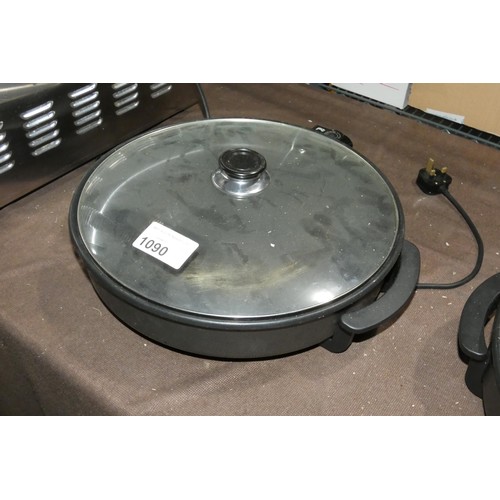 1090 - A multi cooker, counter top electric pan by Vonshef type 07031 - trade. Tested Working