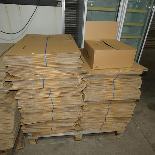 2093 - 1 x pallet containing a quantity of flat packed cardboard boxes each approx 44 x 44 x 20cm high