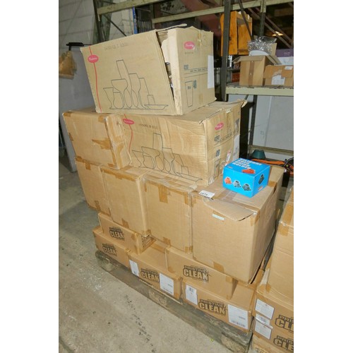 2076 - 1 pallet containing a quantity of various items including sofa drink holders, glasses and hand sanit... 