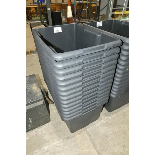 2079 - 14 x black plastic crates each approx 55 x 39 x 30cm high (no lids)