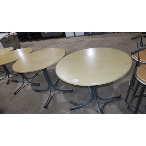 1164 - 2 round cafe type tables with wood effect tops and metal frames