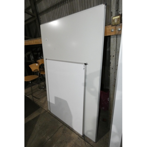 1382 - 4 various size white boards